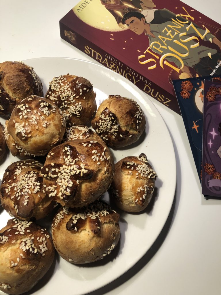Pan de muerto - Przepisy meksykańsko-kubańskie 